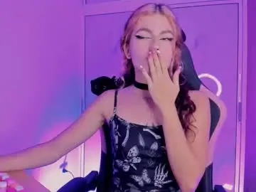 Chaturbate Free Live Porn of scarletblaze_