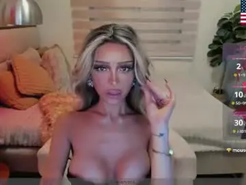 Chaturbate Live Sex Cam of the_enchantressxx