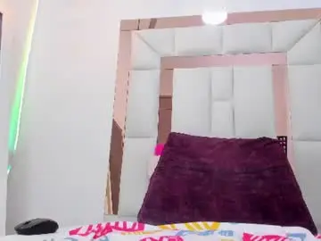 Chaturbate Live Sex Cam of lia_antonella69
