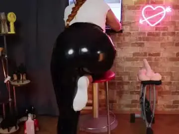 Chaturbate Live Sex Cam of sara__foxy