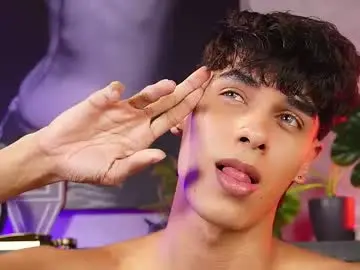 Chaturbate Sex Cam of andrewortix