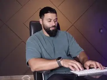 Chaturbate Live Porn of glennmasters