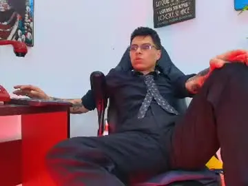 Chaturbate Nude Webcam of aquilestaylor