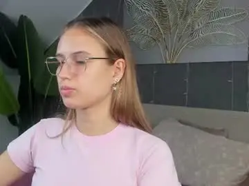Chaturbate Adult Webcam of miaa_hill