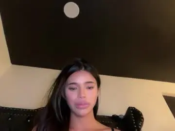 Chaturbate Free Porn Cam of zoe_hermes