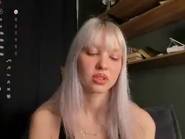 Chaturbate Live Sex Cam of _shiningstar