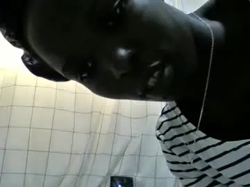 Chaturbate Adult Webcams of pretty_petite_ebony