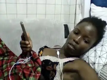 Chaturbate Sex Cam of pretty_petite_ebony