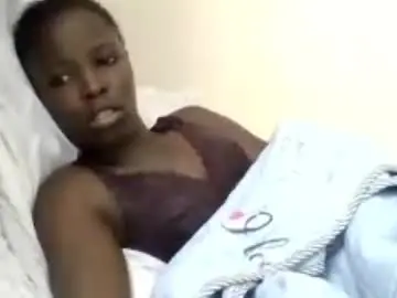 Chaturbate Best live sex cam show of pretty_petite_ebony