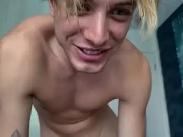 Chaturbate Live Sex Cam of sashenkka