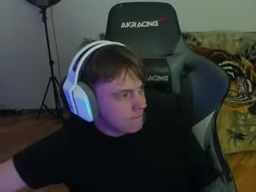 Chaturbate Private Sex Chat of aron_neall