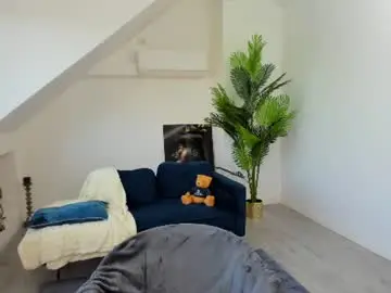 Chaturbate Live Sex Cam of deea_lexa