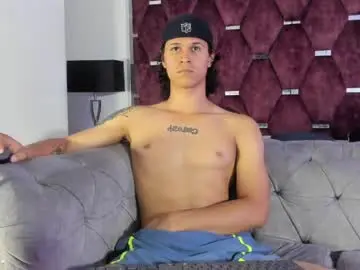 Chaturbate Sex Cam of tonybenedetti