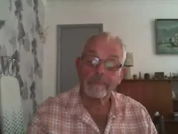 Chaturbate Live Sex Cam of champers37