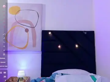 Chaturbate Live Sex of petitelittleebony