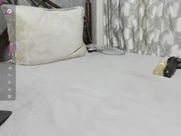 Chaturbate Sex Cam of biguncutversboy