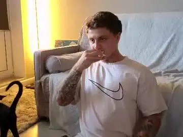 Chaturbate Nude Webcam of mike___magic