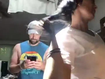 Chaturbate Live Sex Cam of clarnbear