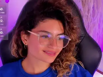 Chaturbate Live Sex Cam of emilyjonesss_