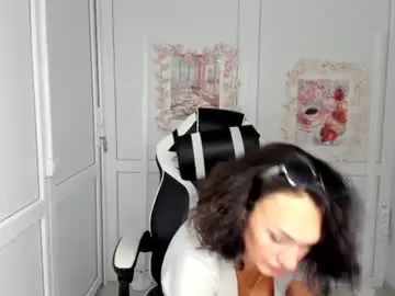 Chaturbate Watch Live Sex Cams of peachboomm