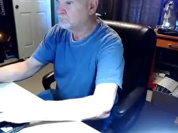 Chaturbate Live Sex Cam of midwestdad09