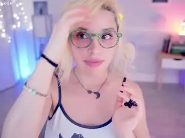 Chaturbate Live Porn of cherrycrush