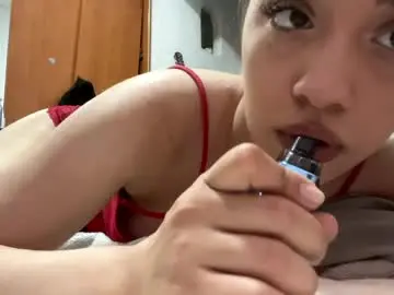 Chaturbate Free Porn Cam of kellyleinonen
