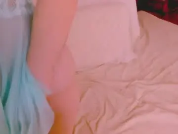 Chaturbate Live Sex Cam of bluediamondsdreams