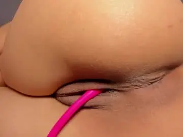 Chaturbate Nude Webcam of caroline_m8