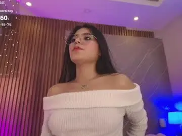 Chaturbate Live Sex Cam of ariana_jhonson11
