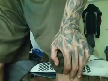 Chaturbate Live Sex Cam of lobo_cockk