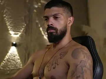Chaturbate Best live sex cam show of dann_saenz