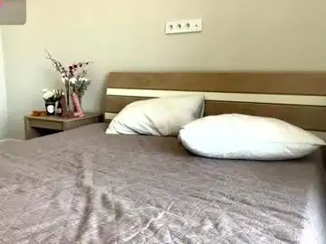 Chaturbate Live Sex Cam of tiameakin