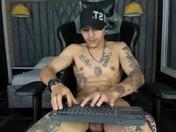 Chaturbate Adult Webcams of danteolsen
