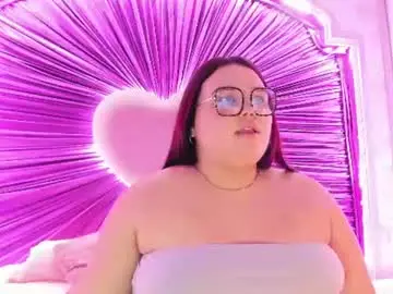 Chaturbate Live Sex Cam of lushie_love