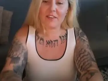 Chaturbate Adult Video Chat of theauroramae