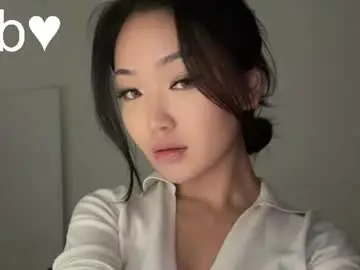 Chaturbate Live Sex Cam of elegant_vibes