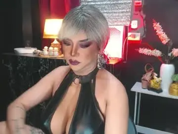 Chaturbate Live Sex Cam of hugecockchristine