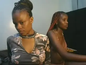 Chaturbate Live Sex of petite_luxe1