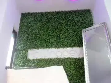 Chaturbate Live Sex Cam of hotfallingdevil