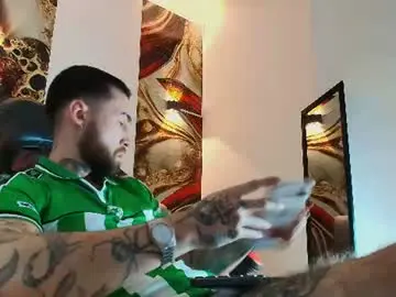 Chaturbate Adult Webcams of luke_davis01