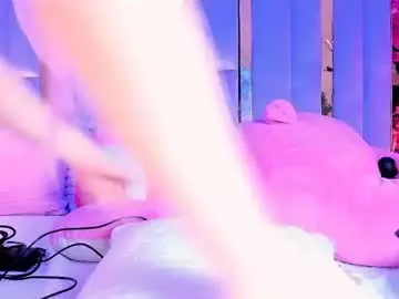 Chaturbate Live Sex Cam of naomii_star