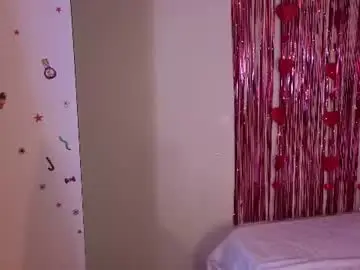 Chaturbate Free Live Porn of lora_amber