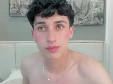 Chaturbate Live Sex Cam of thom_ames