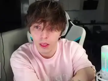 Chaturbate Live Sex Cam of jayce_icestone