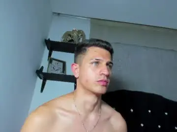 Chaturbate Live Porn of kevin_ahs1