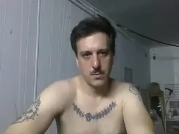 Chaturbate Free Porn Cam of tdiddy222