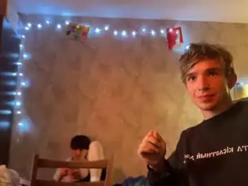 Chaturbate Live Sex Cam of stralght_twinks