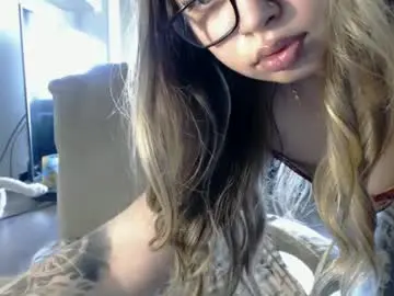 Chaturbate Adult Video Chat of kimlee4