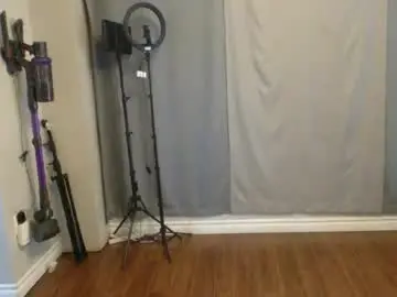 Chaturbate Live Porn of uncutabs123